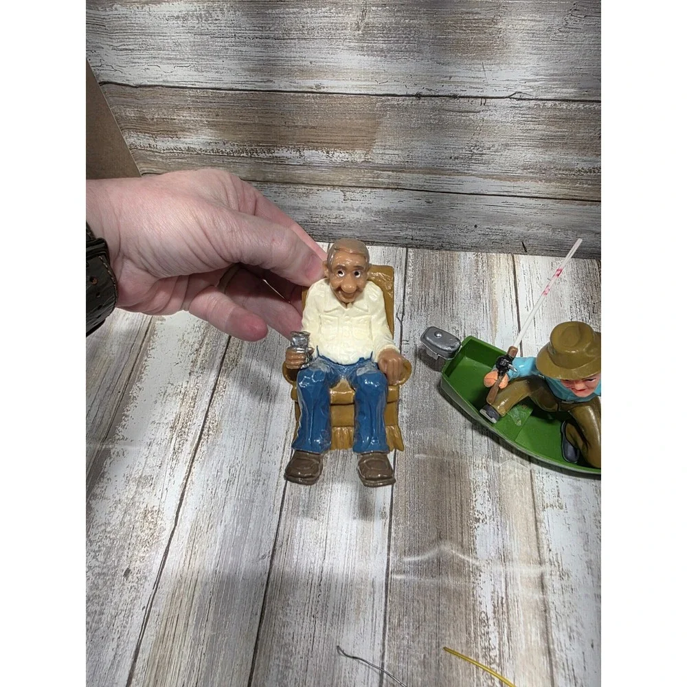 Vintage 1978 Wilton Fishing Cake Topper Lot Fisherman Boat TV‎ Armchair 5pc Set